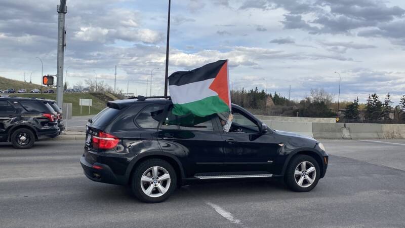 Are Calgary police favouring some protests over others?