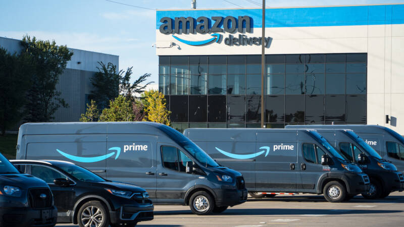 'Freight sprawl': The hidden costs of online shopping