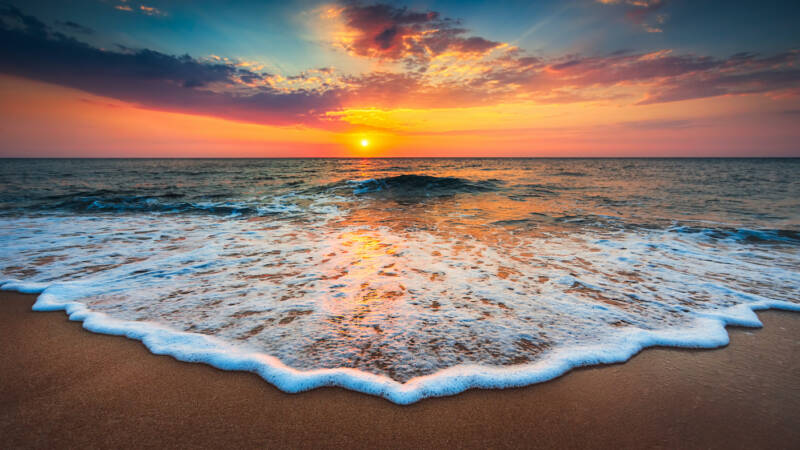 How Alberta encouraged beach travel, despite its own warnings