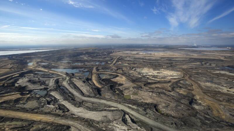 In Alberta classrooms, oil is a tricky lesson